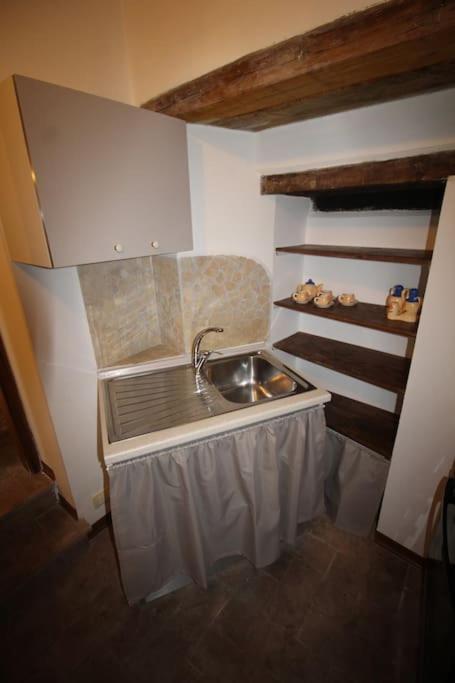 Casa Vacanze Castiglione - 4 Posti Letto Castiglione Della Valle Bagian luar foto