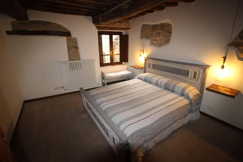 Casa Vacanze Castiglione - 4 Posti Letto Castiglione Della Valle Bagian luar foto