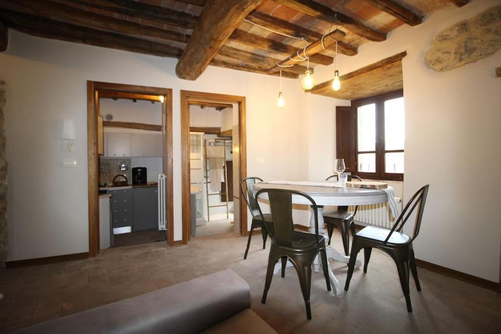 Casa Vacanze Castiglione - 4 Posti Letto Castiglione Della Valle Bagian luar foto