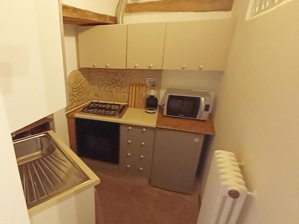 Casa Vacanze Castiglione - 4 Posti Letto Castiglione Della Valle Bagian luar foto